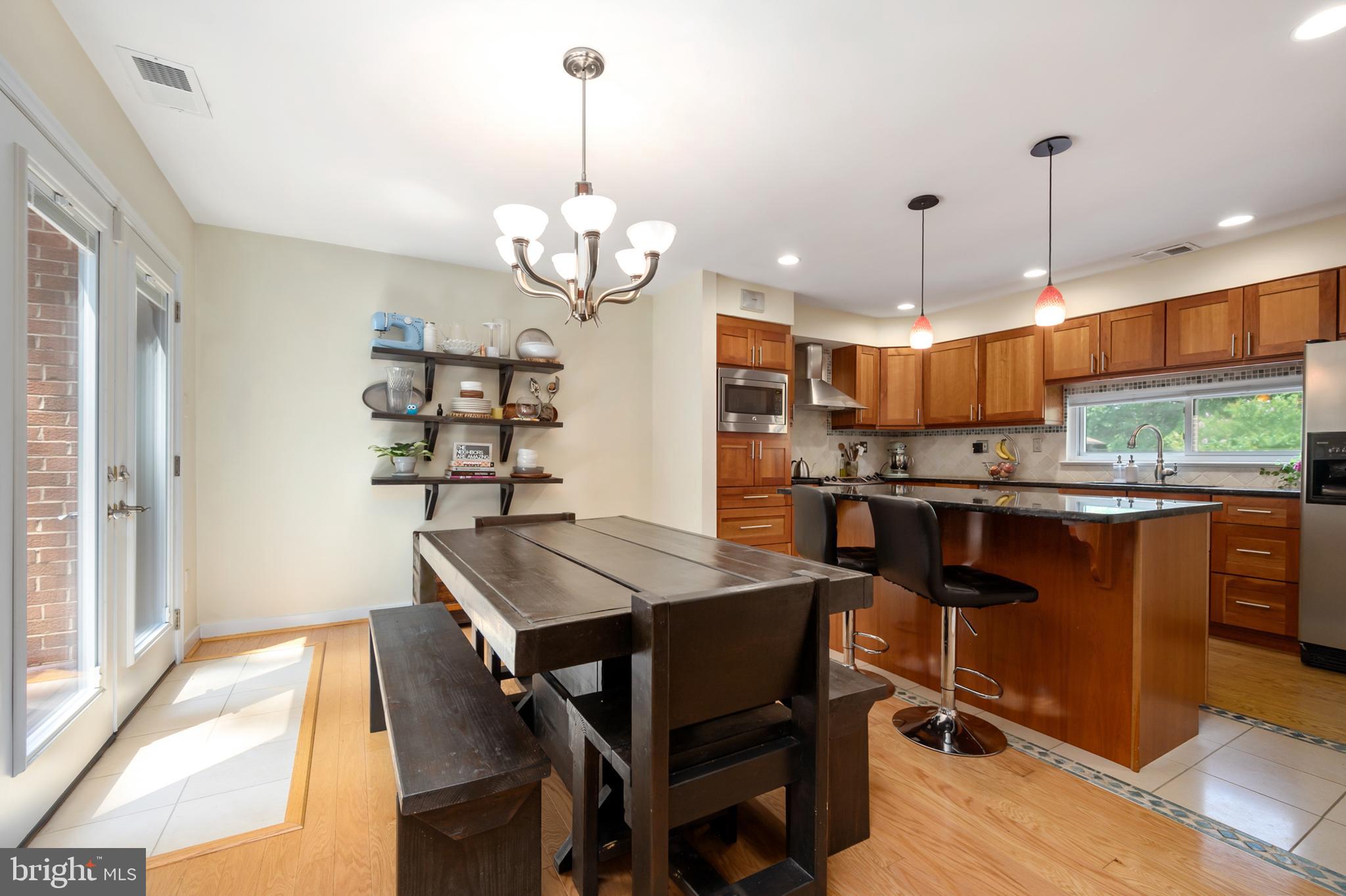 11720 Indian Ridge Road Reston, VA 20191 - Photo 12 of 68