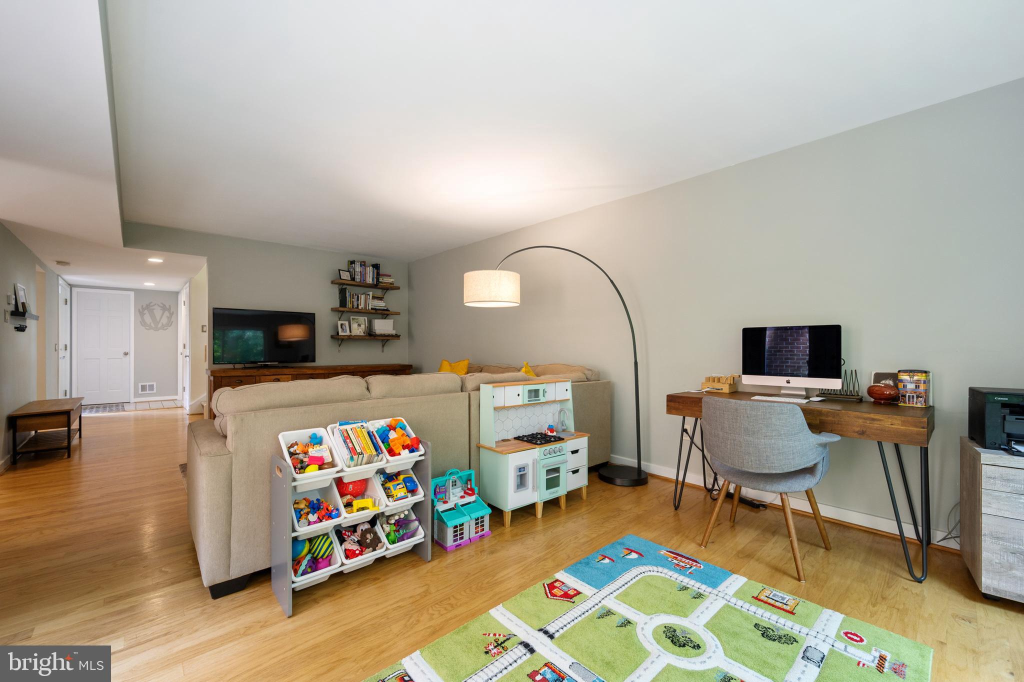 11720 Indian Ridge Road Reston, VA 20191 - Photo 23 of 68