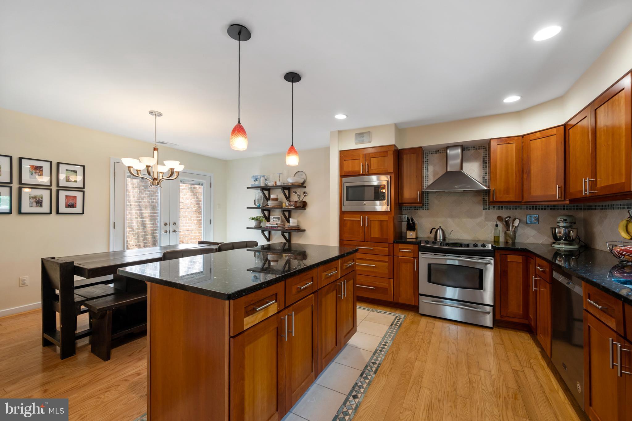 11720 Indian Ridge Road Reston, VA 20191 - Photo 5 of 68 Gorgeous spacious kitchen