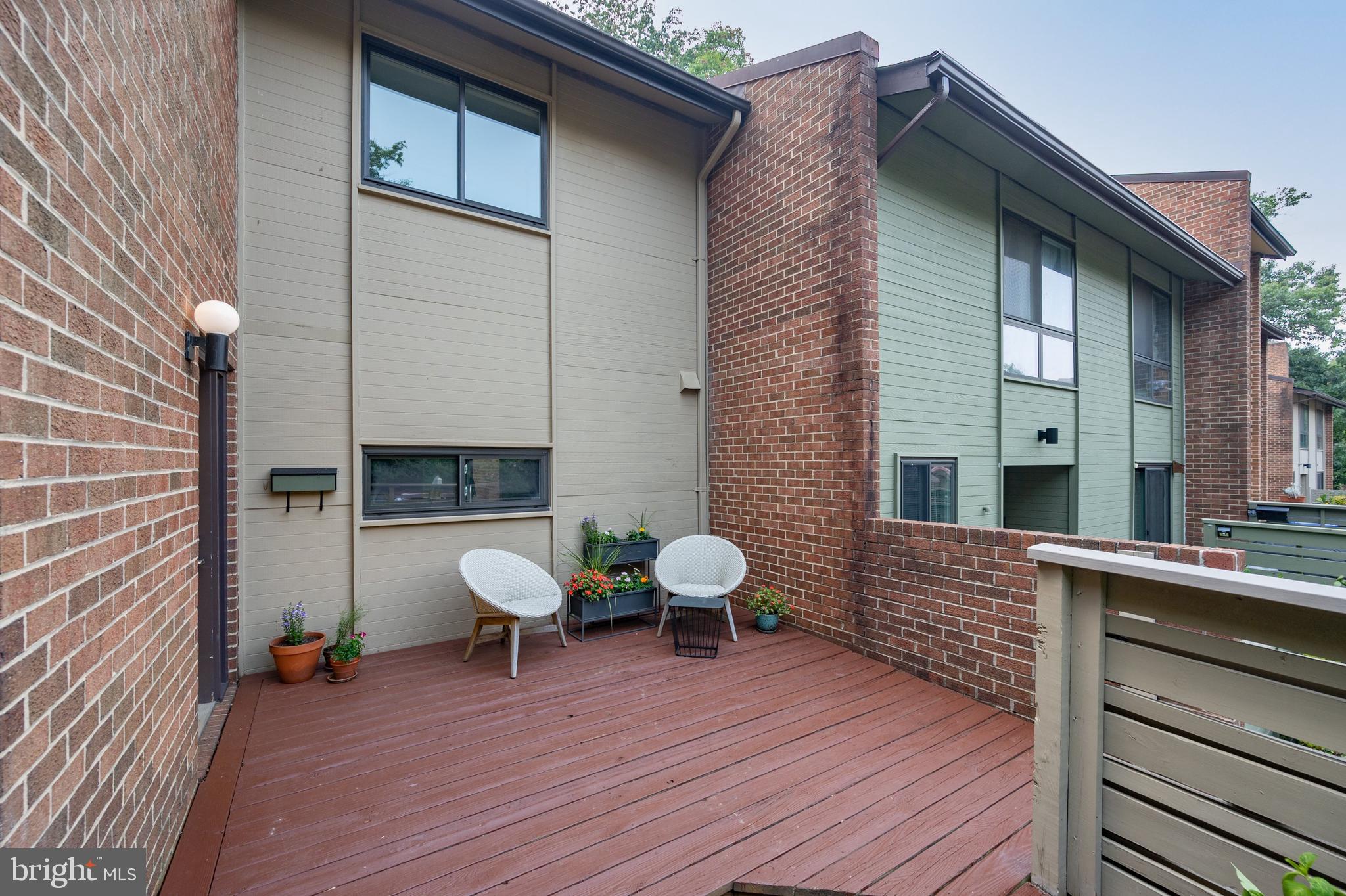 11720 Indian Ridge Road Reston, VA 20191 - Photo 50 of 68 Enclosed front deck