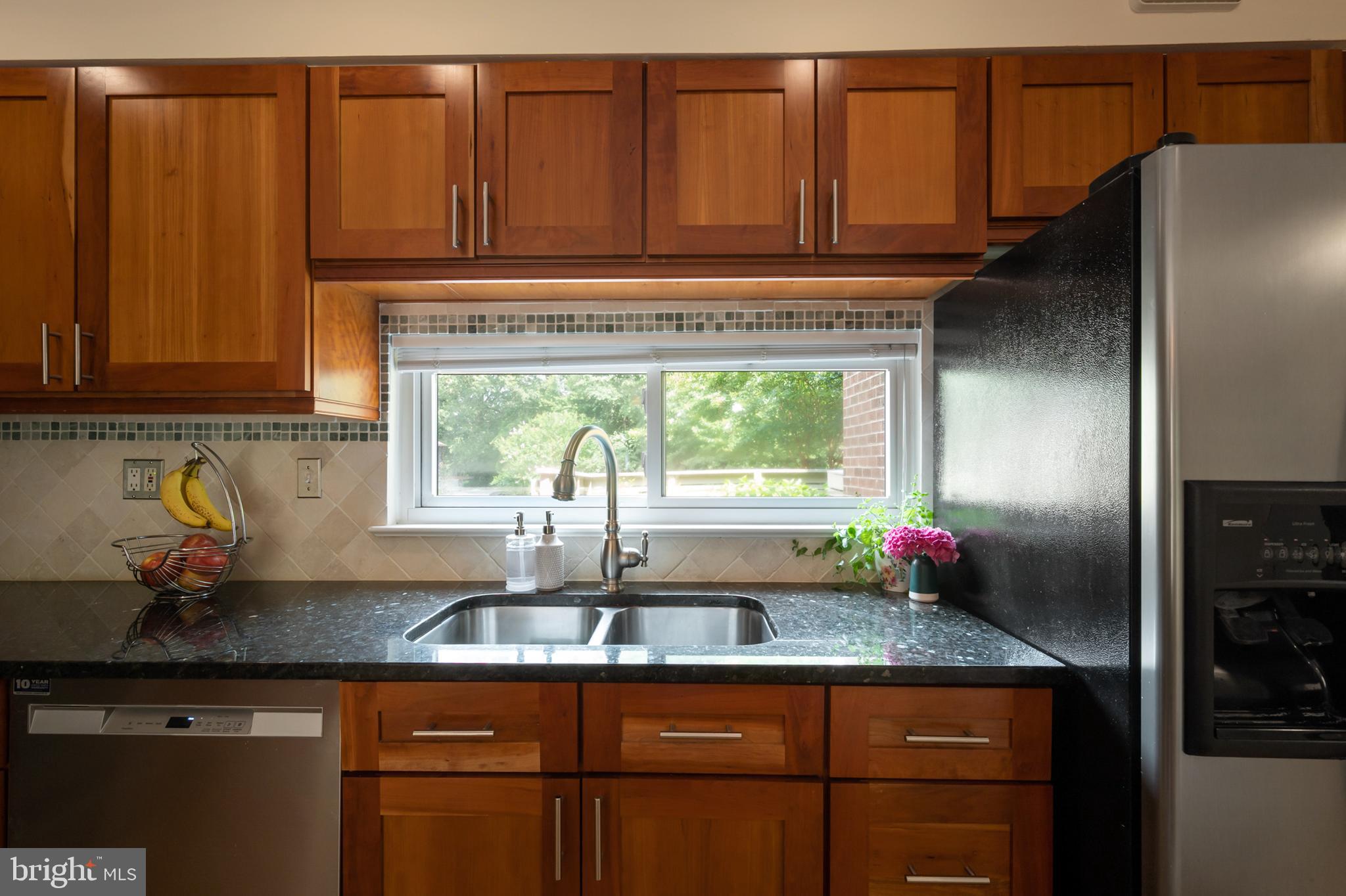 11720 Indian Ridge Road Reston, VA 20191 - Photo 8 of 68 Window above kitchen sink