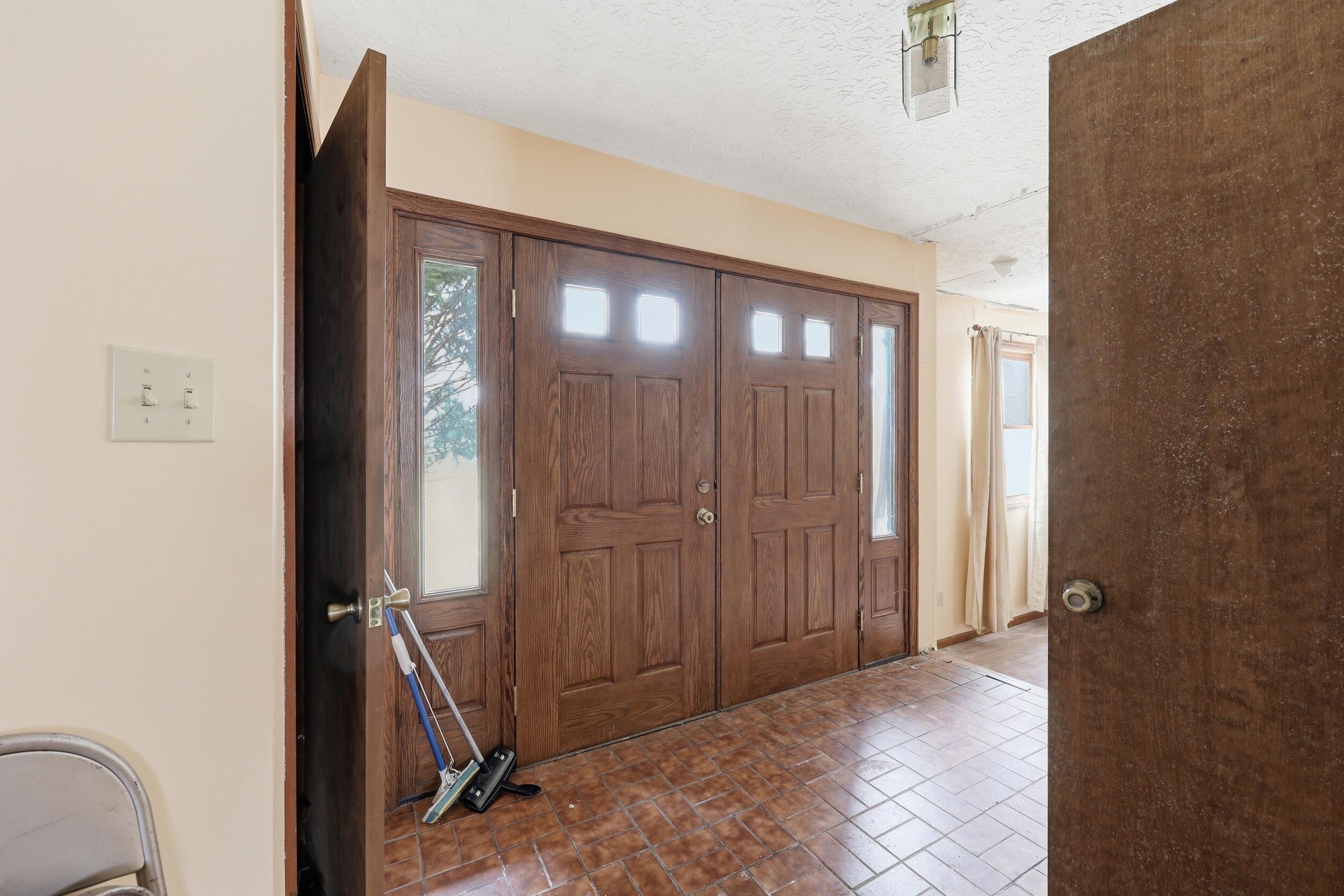 4111 Dixon Road Southwest Pataskala, OH 43062 - Photo 4 of 26 4_072a7022