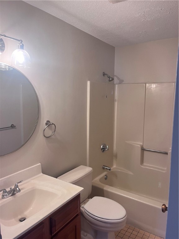 140 High Street, Unit 203 Westerly, RI 02891 - Photo 12 of 17 Gallery Image 12