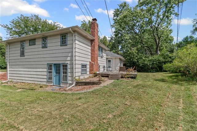 $265,000 | 3407 Birchwood Drive, Kansas City, MO 64137