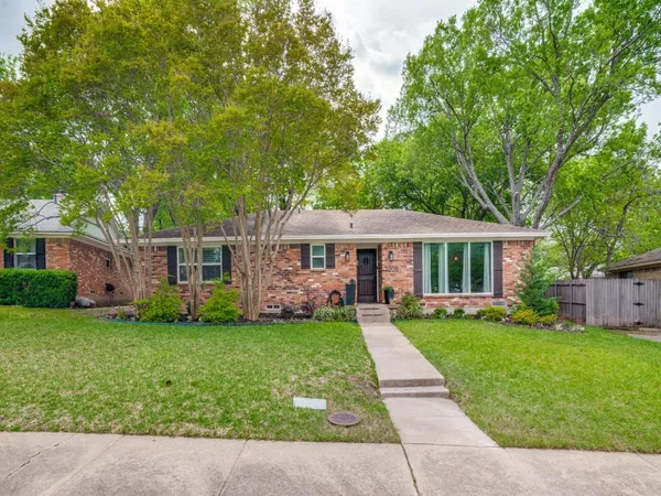 $450,000 | 2505 Fenestra Drive, Dallas, TX 75228