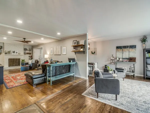 $450,000 | 2505 Fenestra Drive, Dallas, TX 75228
