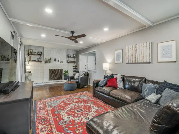 $450,000 | 2505 Fenestra Drive, Dallas, TX 75228