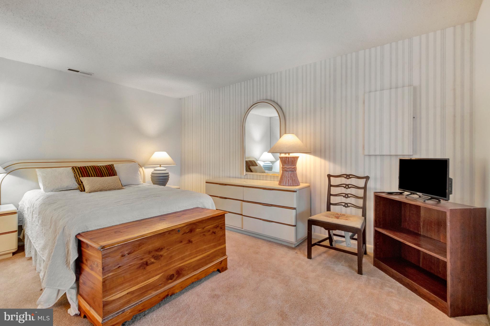 18540 Drayton Hall Road, Unit 6 Lewes, DE 19958 - Photo 29 of 37 Primary bedroom