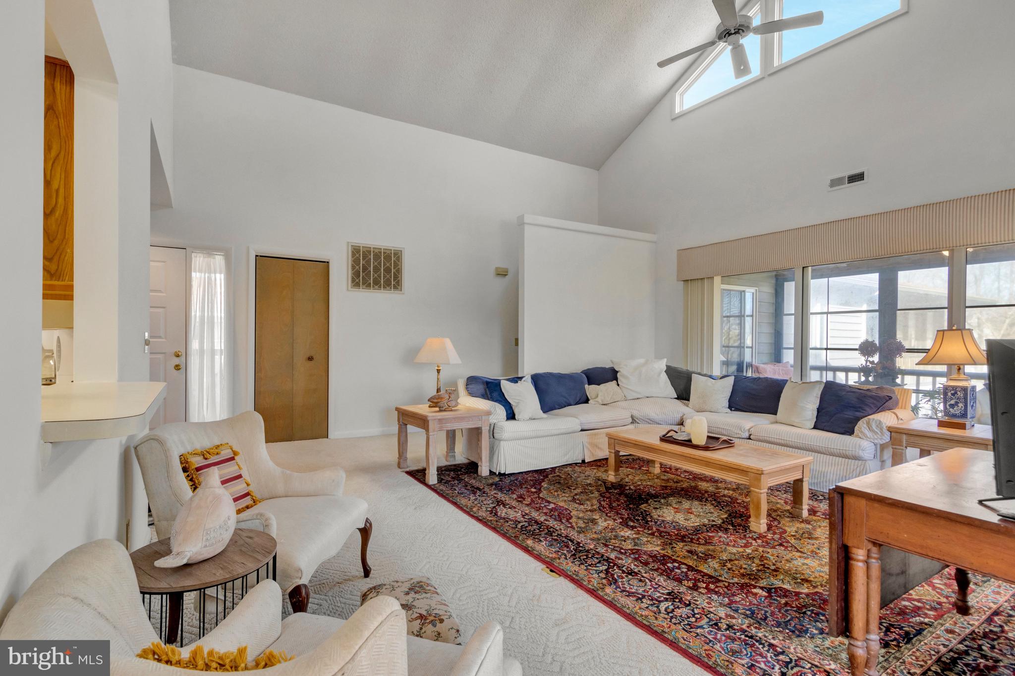 18540 Drayton Hall Road, Unit 6 Lewes, DE 19958 - Photo 8 of 37 Bright & Sunny living room