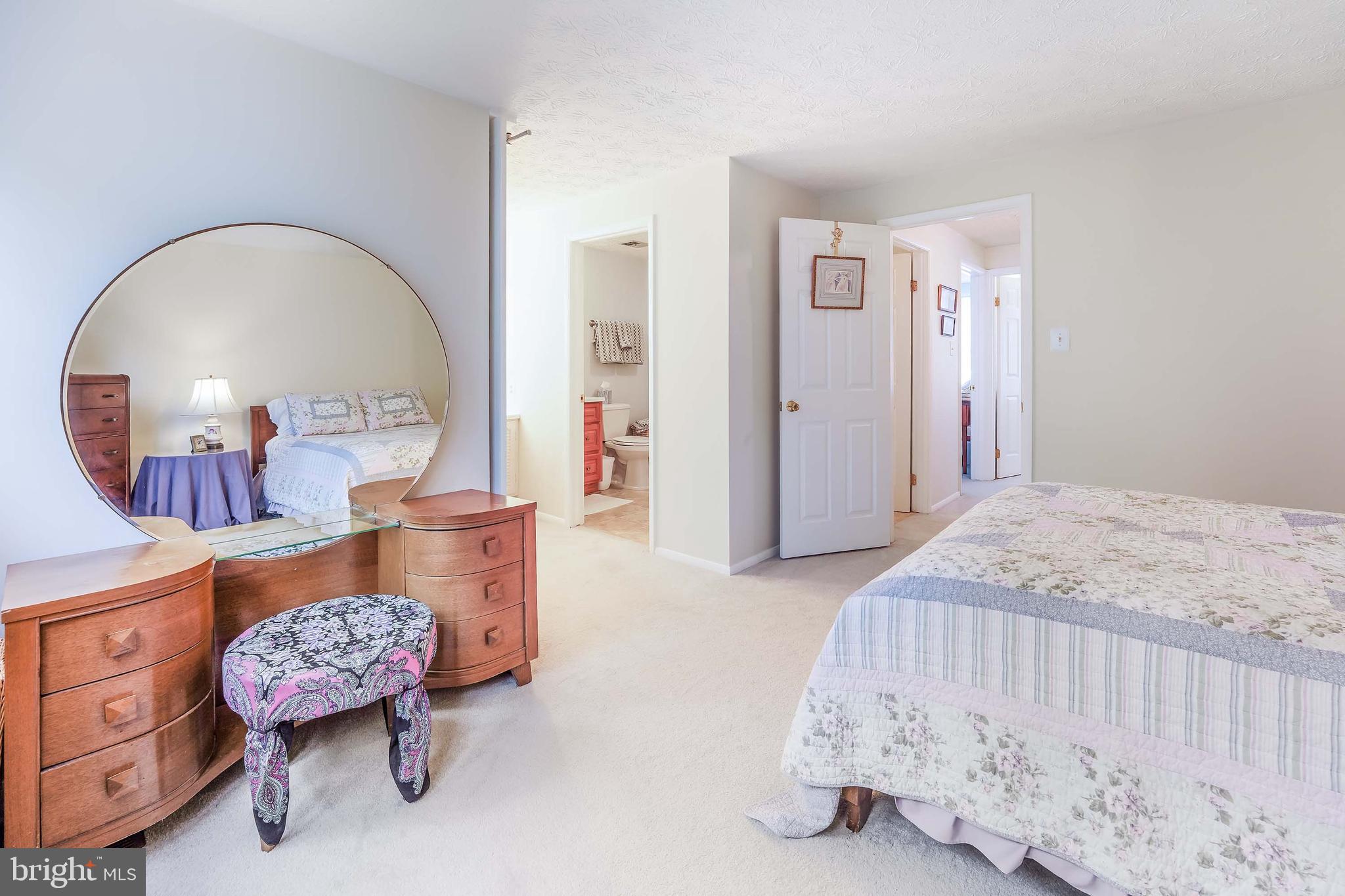 6250 Hillside Road Springfield, VA 22152 - Photo 14 of 27 Spacious