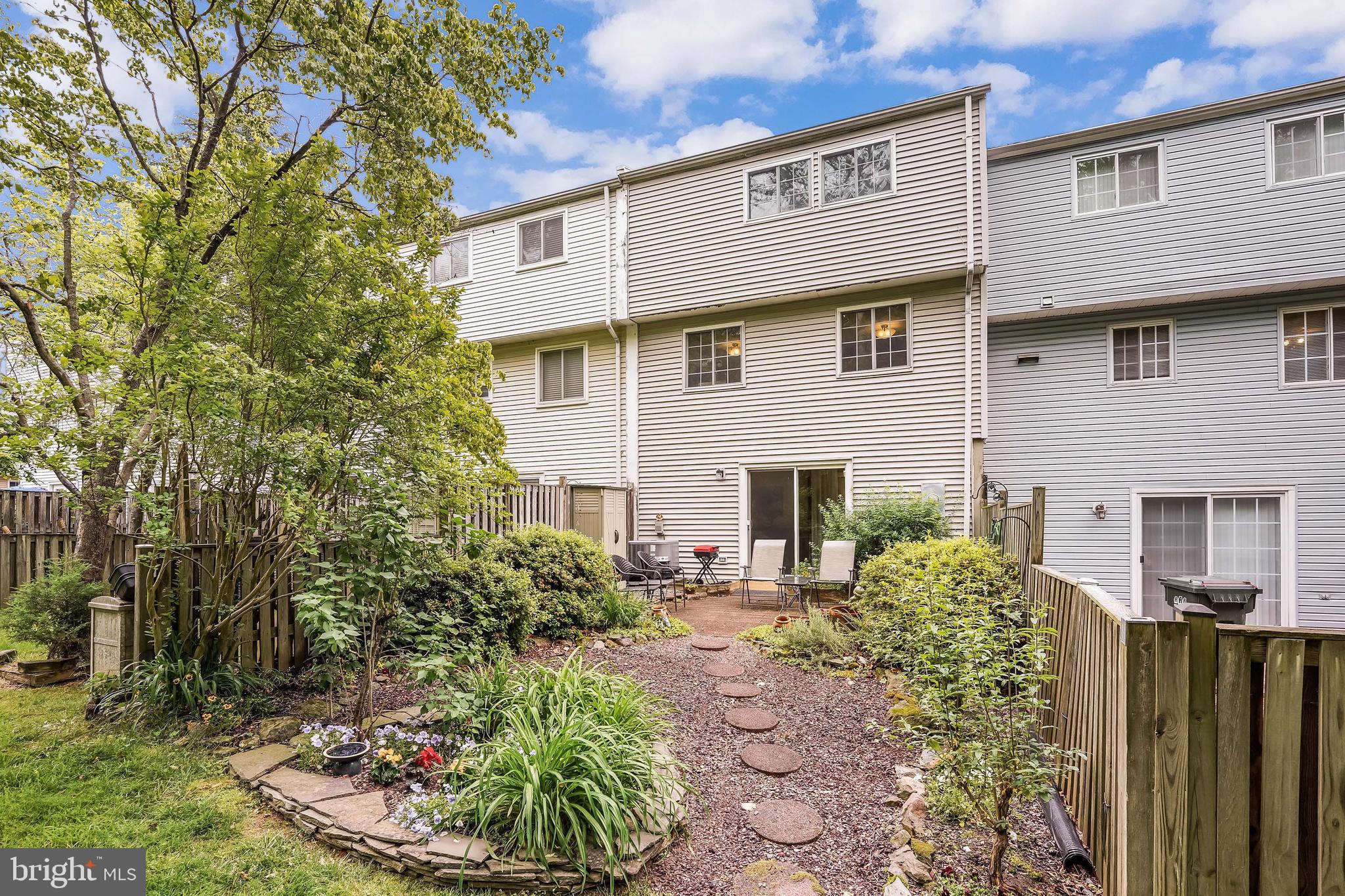 6250 Hillside Road Springfield, VA 22152 - Photo 24 of 27 Rear view