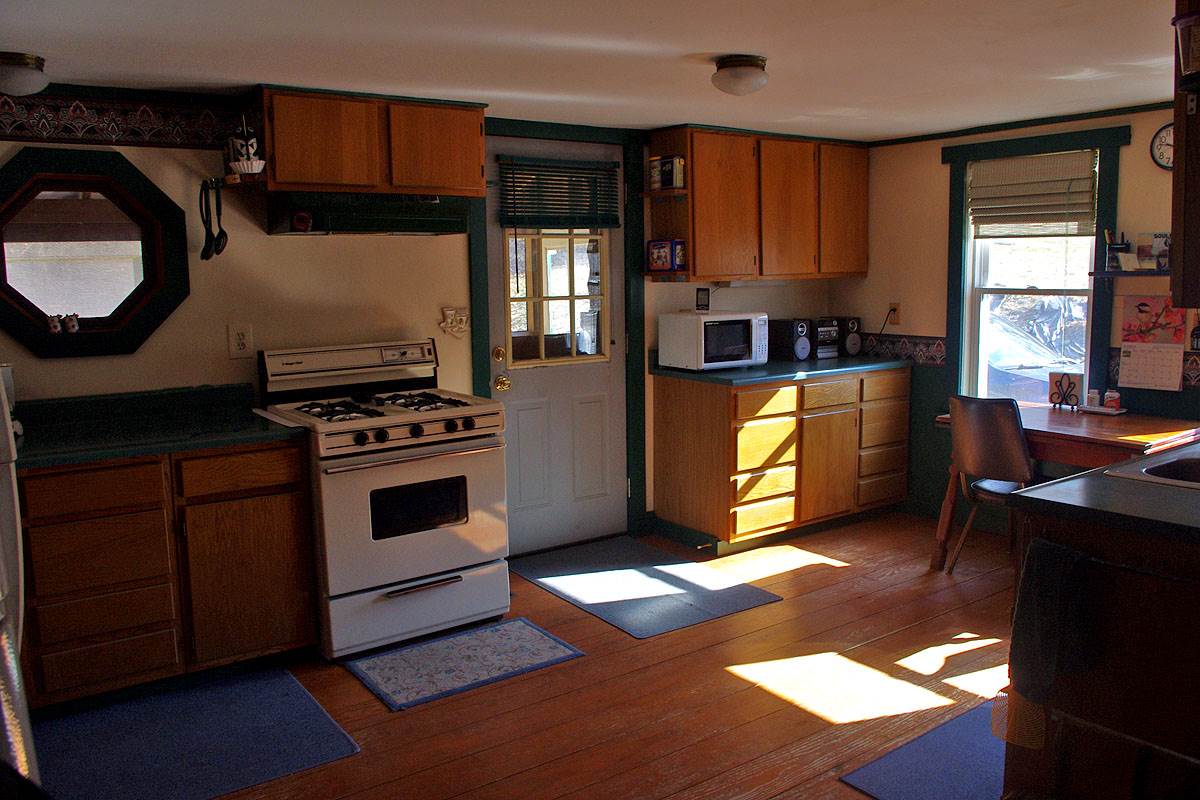 65 Hi Lo Biddy Road Putney, VT 05346 - Photo 2 of 24
