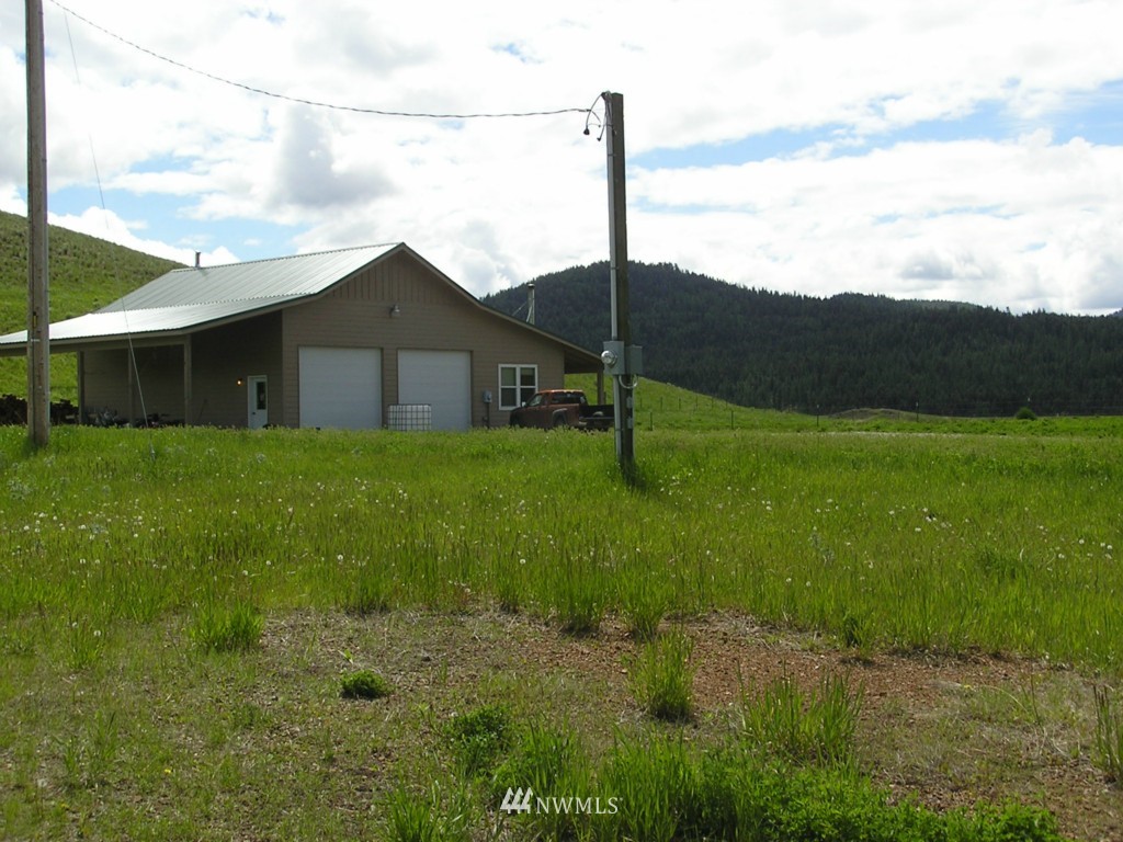 466 Nealey Road Oroville, WA 98844 - Photo 1 of 15 Gallery Image 1