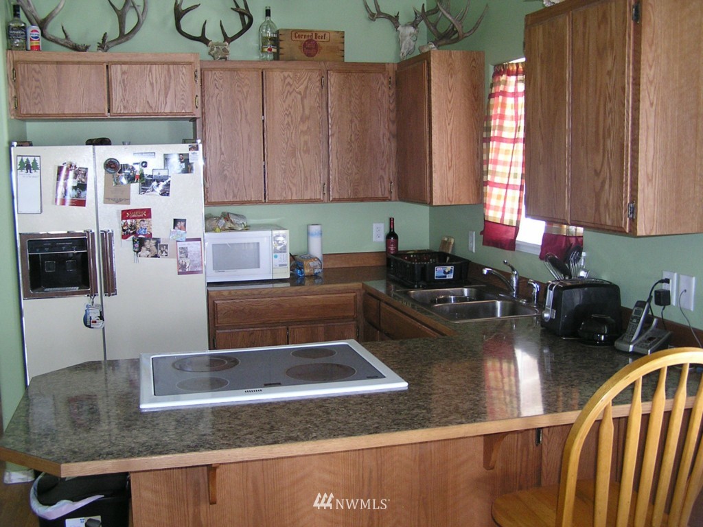 466 Nealey Road Oroville, WA 98844 - Photo 9 of 15 Gallery Image 9