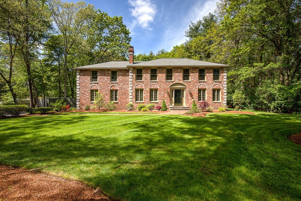 12 Pheasanthill Road Norfolk, MA 02056 - Photo 1 of 42 Gallery Image 1