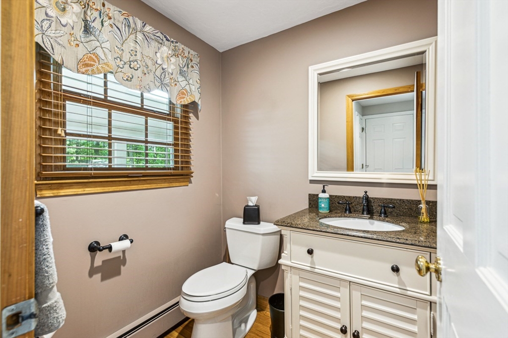 12 Pheasanthill Road Norfolk, MA 02056 - Photo 16 of 42 Gallery Image 16