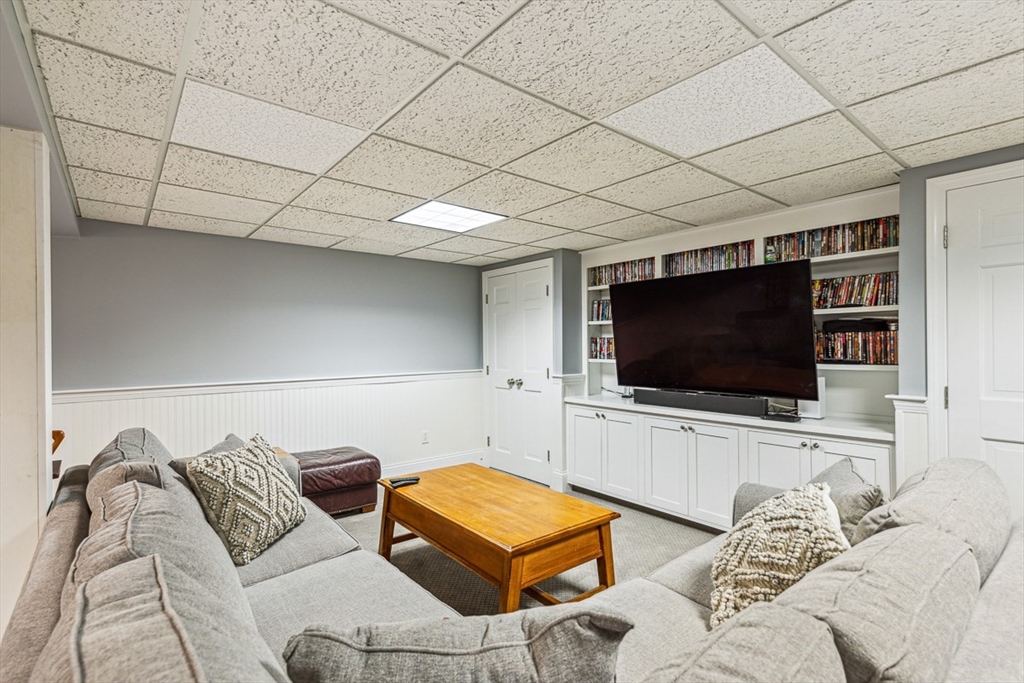 12 Pheasanthill Road Norfolk, MA 02056 - Photo 30 of 42 Gallery Image 30