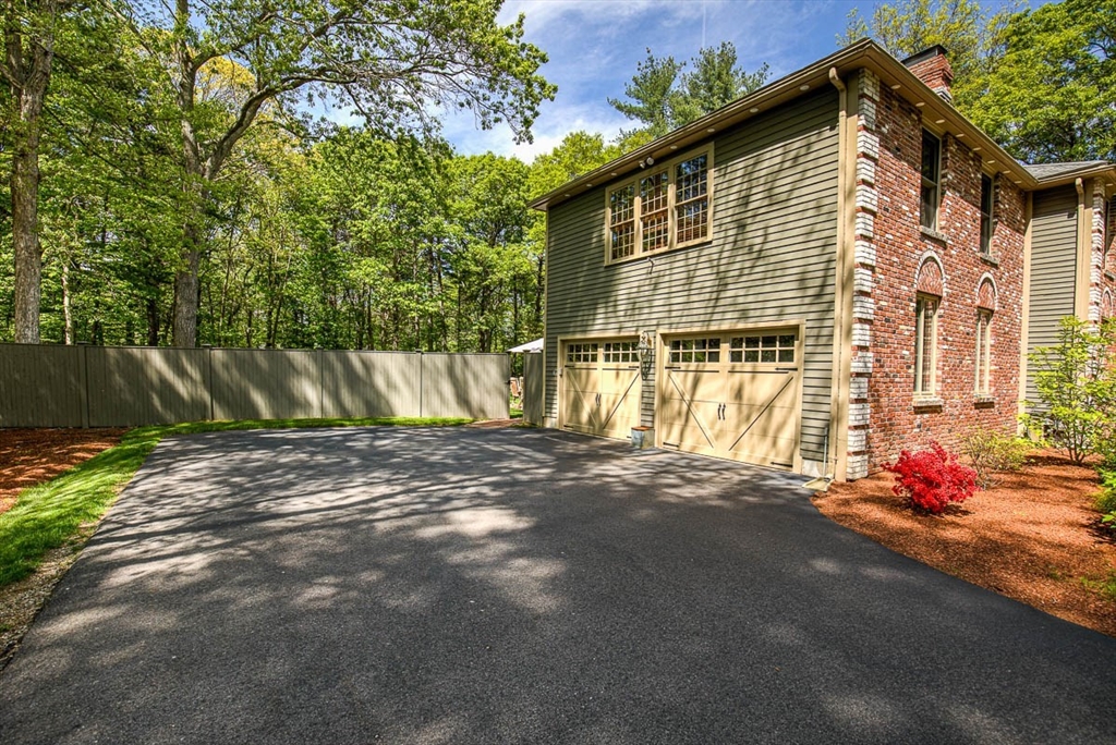 12 Pheasanthill Road Norfolk, MA 02056 - Photo 3 of 42 Gallery Image 3