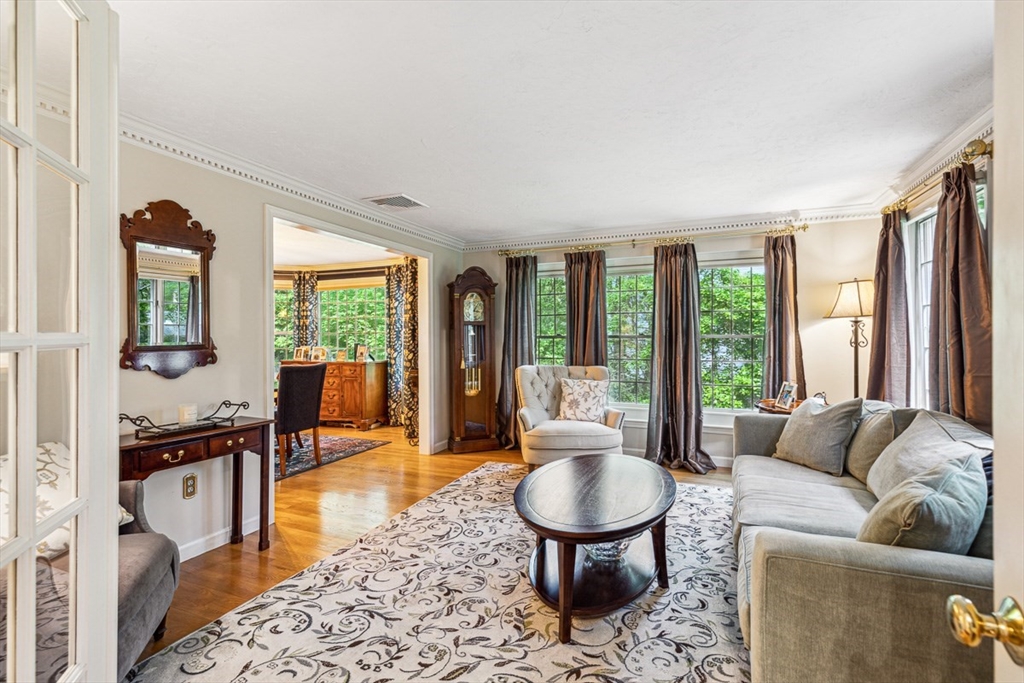 12 Pheasanthill Road Norfolk, MA 02056 - Photo 6 of 42 Gallery Image 6