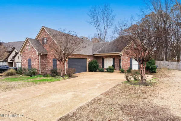$345,000 | 1770 Robertson Pl Drive, Hernando, MS 38632