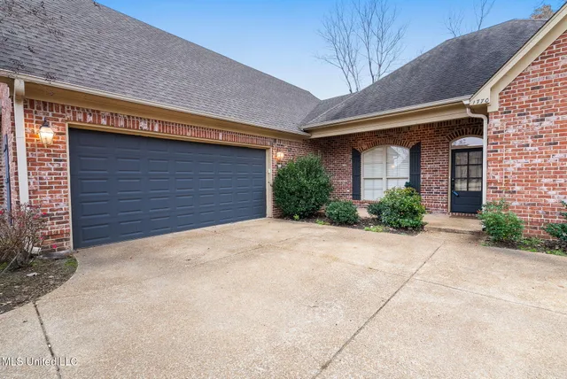 $363,500 | 1770 Robertson Pl Drive, Hernando, MS 38632