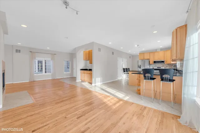 $575,000 | 23974 North Overhill Drive, Lake Zurich, IL 60047