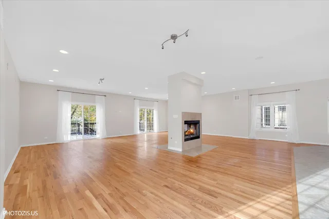 $575,000 | 23974 North Overhill Drive, Lake Zurich, IL 60047