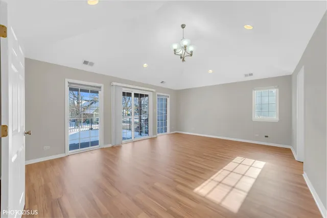 $575,000 | 23974 North Overhill Drive, Lake Zurich, IL 60047