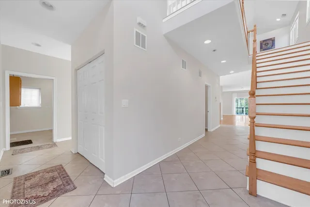 $575,000 | 23974 North Overhill Drive, Lake Zurich, IL 60047