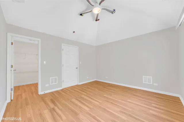 $575,000 | 23974 North Overhill Drive, Lake Zurich, IL 60047