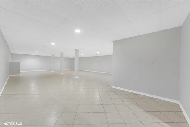 $575,000 | 23974 North Overhill Drive, Lake Zurich, IL 60047