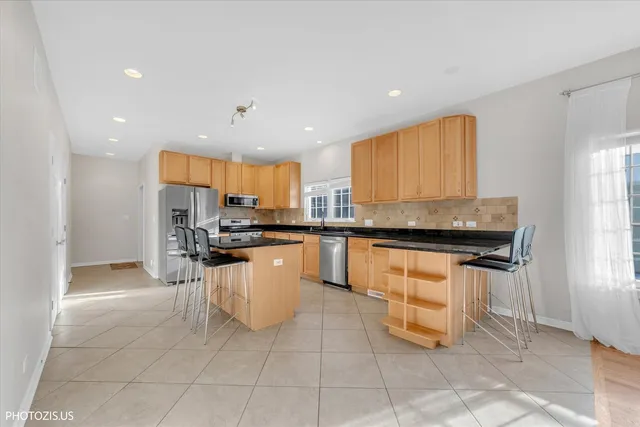 $575,000 | 23974 North Overhill Drive, Lake Zurich, IL 60047