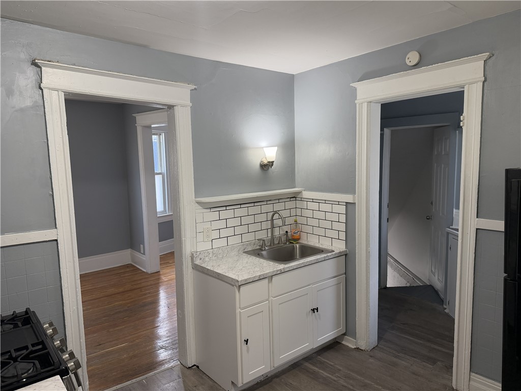 161 South Union Street Rochester, NY 14607 - Photo 8 of 17