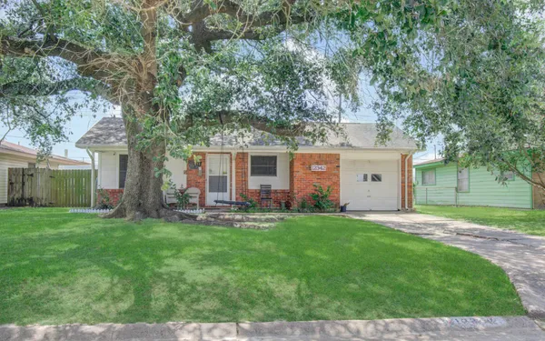 $220,000 | 12342 Ledger Lane, Houston, TX 77015