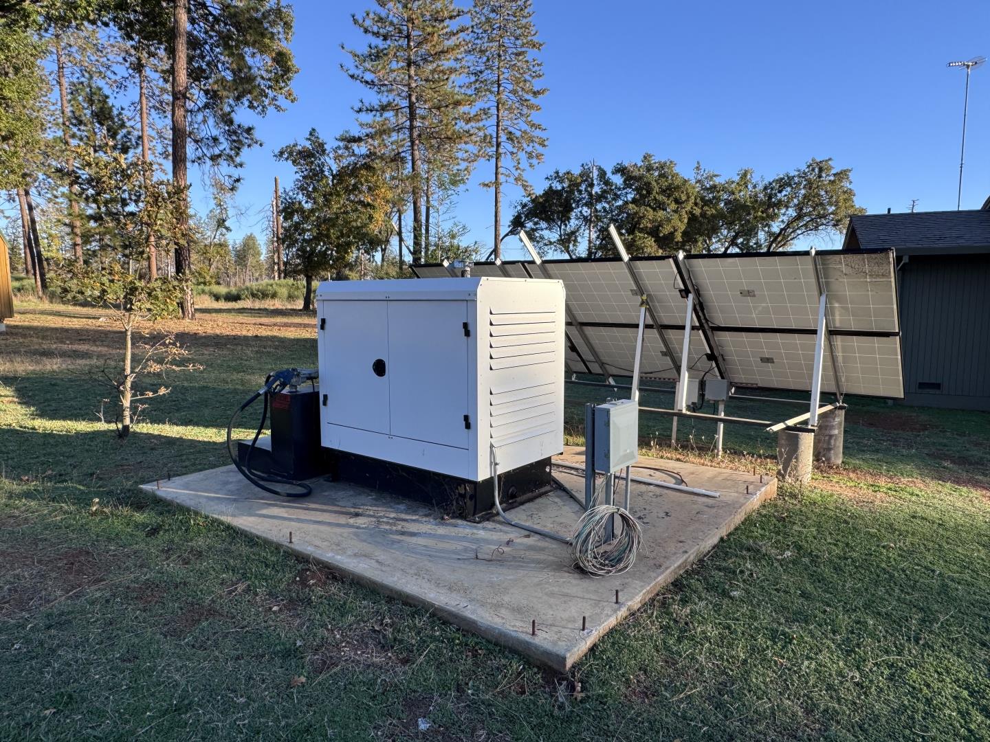 12168 Granite Ridge Road Oroville, CA 95965 - Photo 26 of 34 a view of a backyard