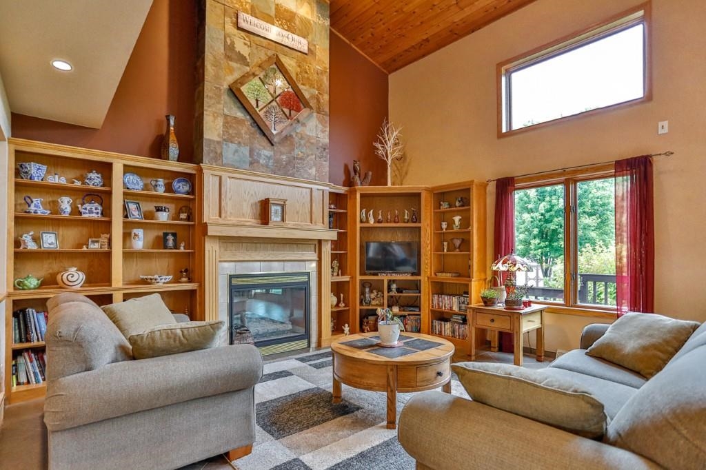 2142 Wood Road Kronenwetter, WI 54455 - Photo 12 of 60