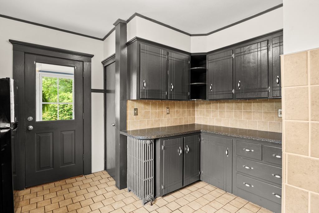 955 Middle Road Acushnet, MA 02743 - Photo 6 of 26
