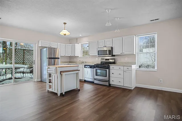 $160,000 | 1232 East Franklin Avenue, Edwardsville, IL 62025