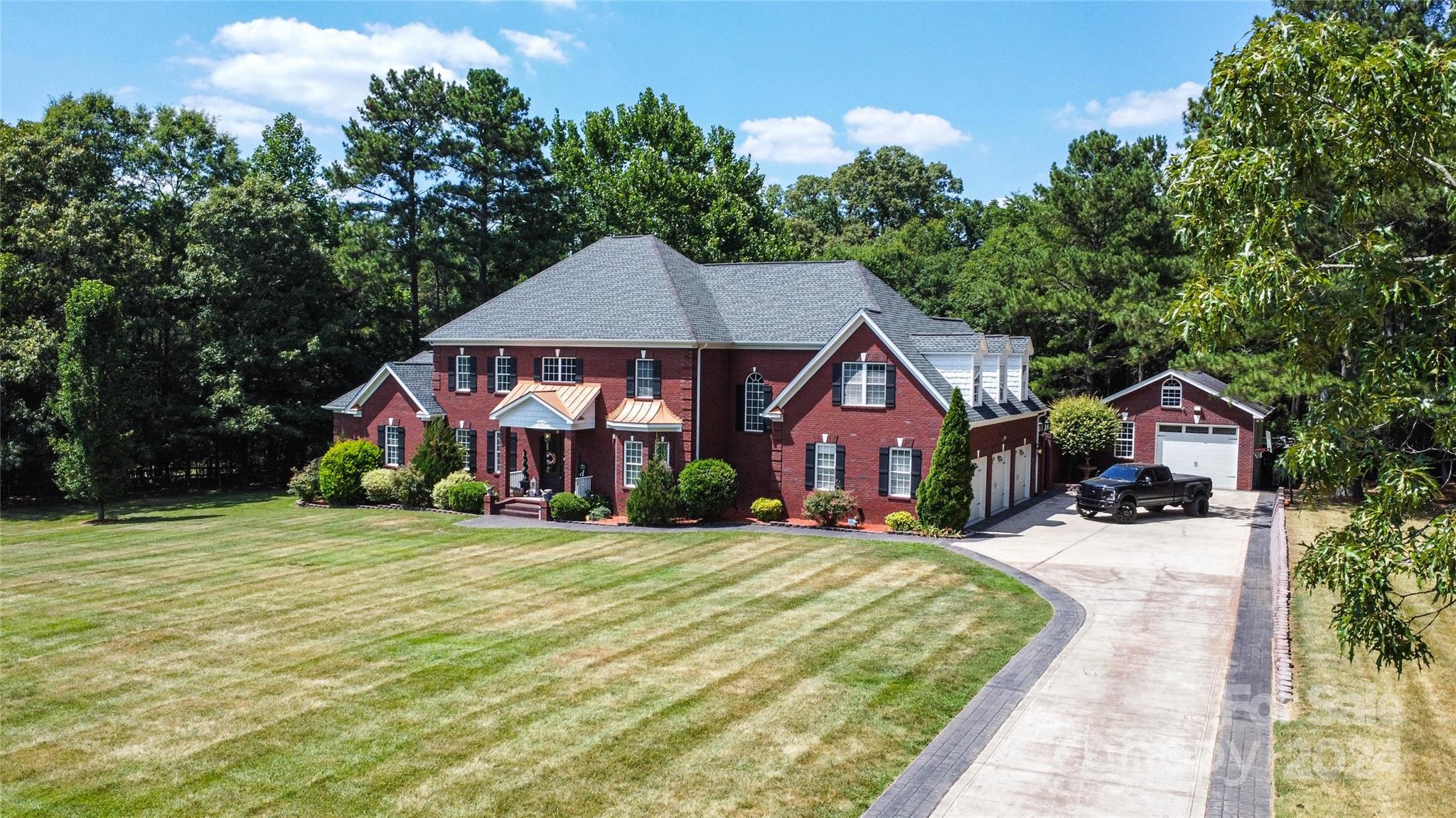 1568 State Rd S-46-27 Clover, SC 29710 - Photo 4 of 48 Gallery Image 4