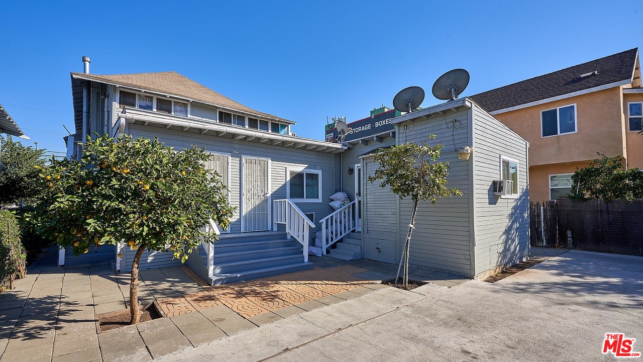 1817 Arapahoe Street, Los Angeles, CA 90006 Compass