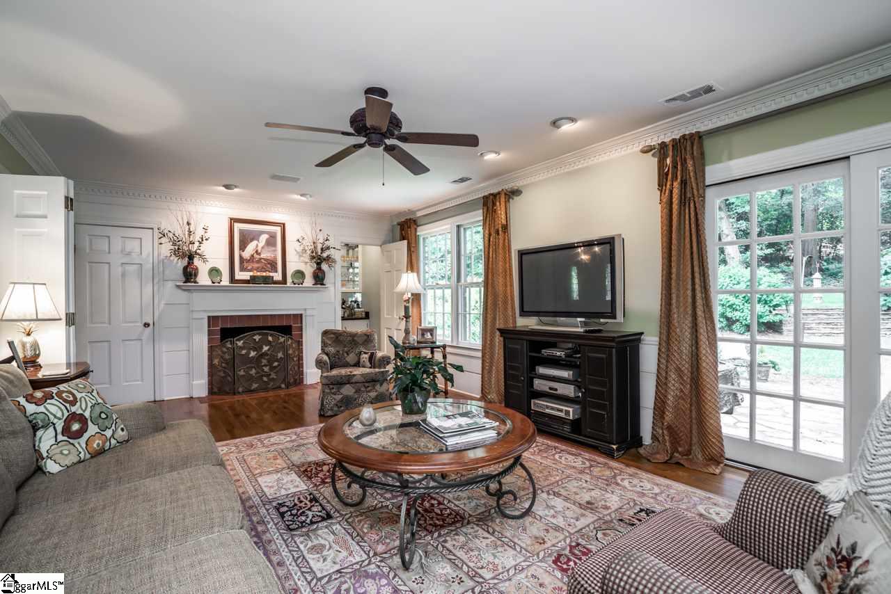 101 Rockingham Road Greenville, SC 29607 - Photo 11 of 35
