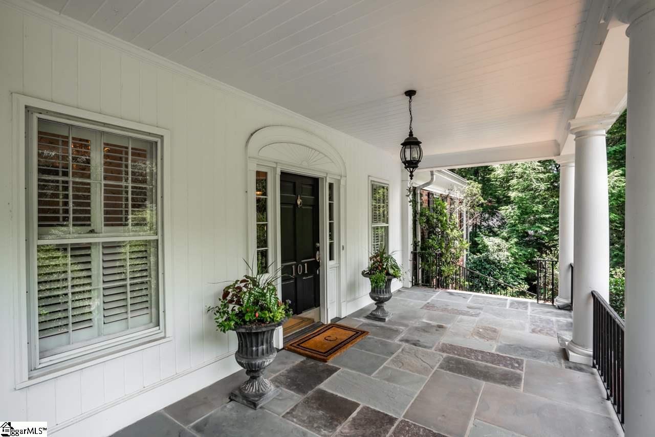 101 Rockingham Road Greenville, SC 29607 - Photo 4 of 35