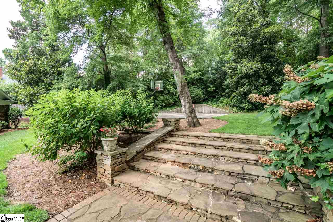 101 Rockingham Road Greenville, SC 29607 - Photo 31 of 35