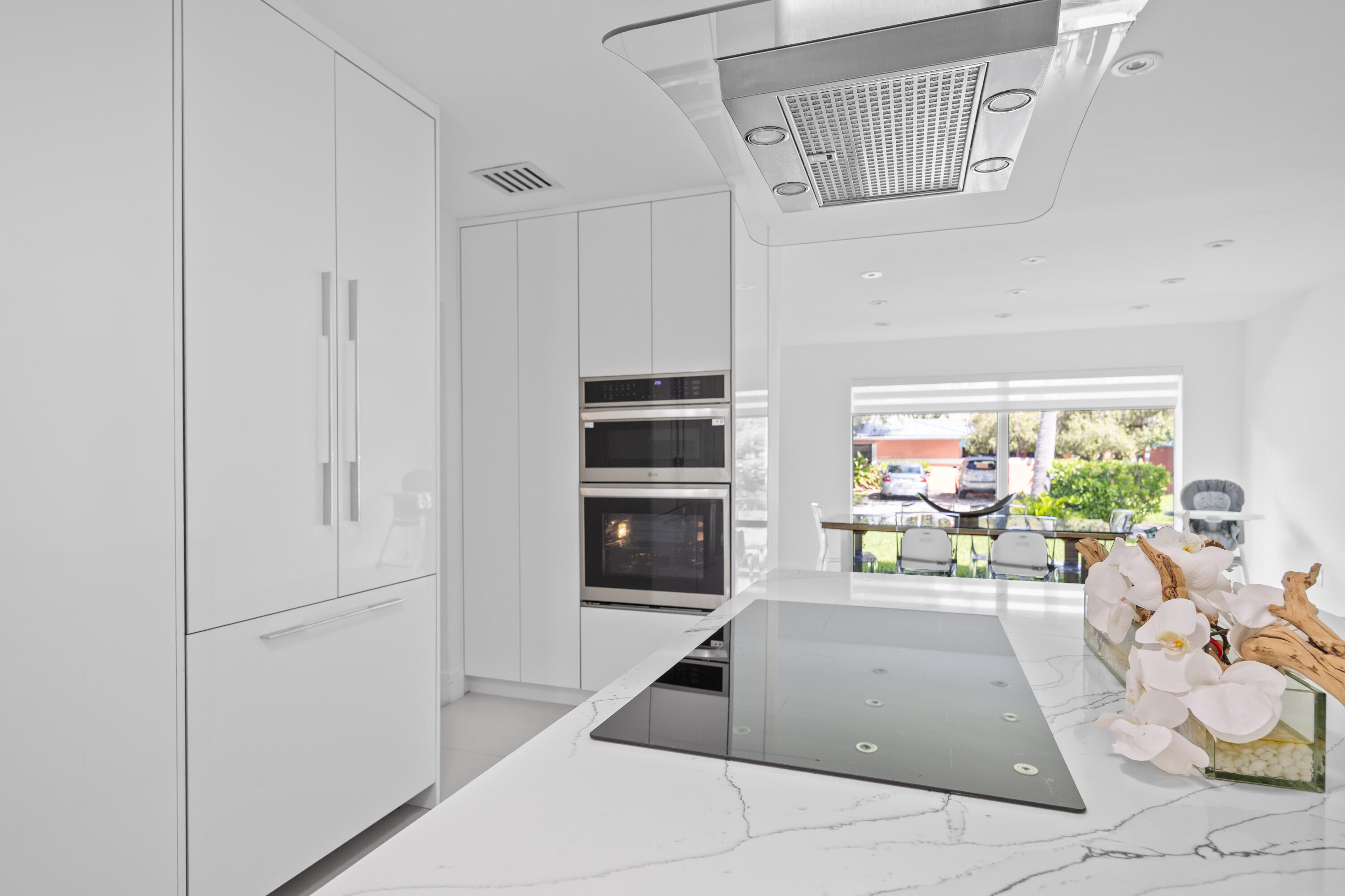 630 Allendale Road Key Biscayne, FL 33149 - Photo 13 of 41 0024