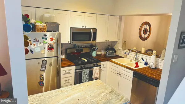 $250,000 | 16 Winterberry Court, Glassboro, NJ 08028