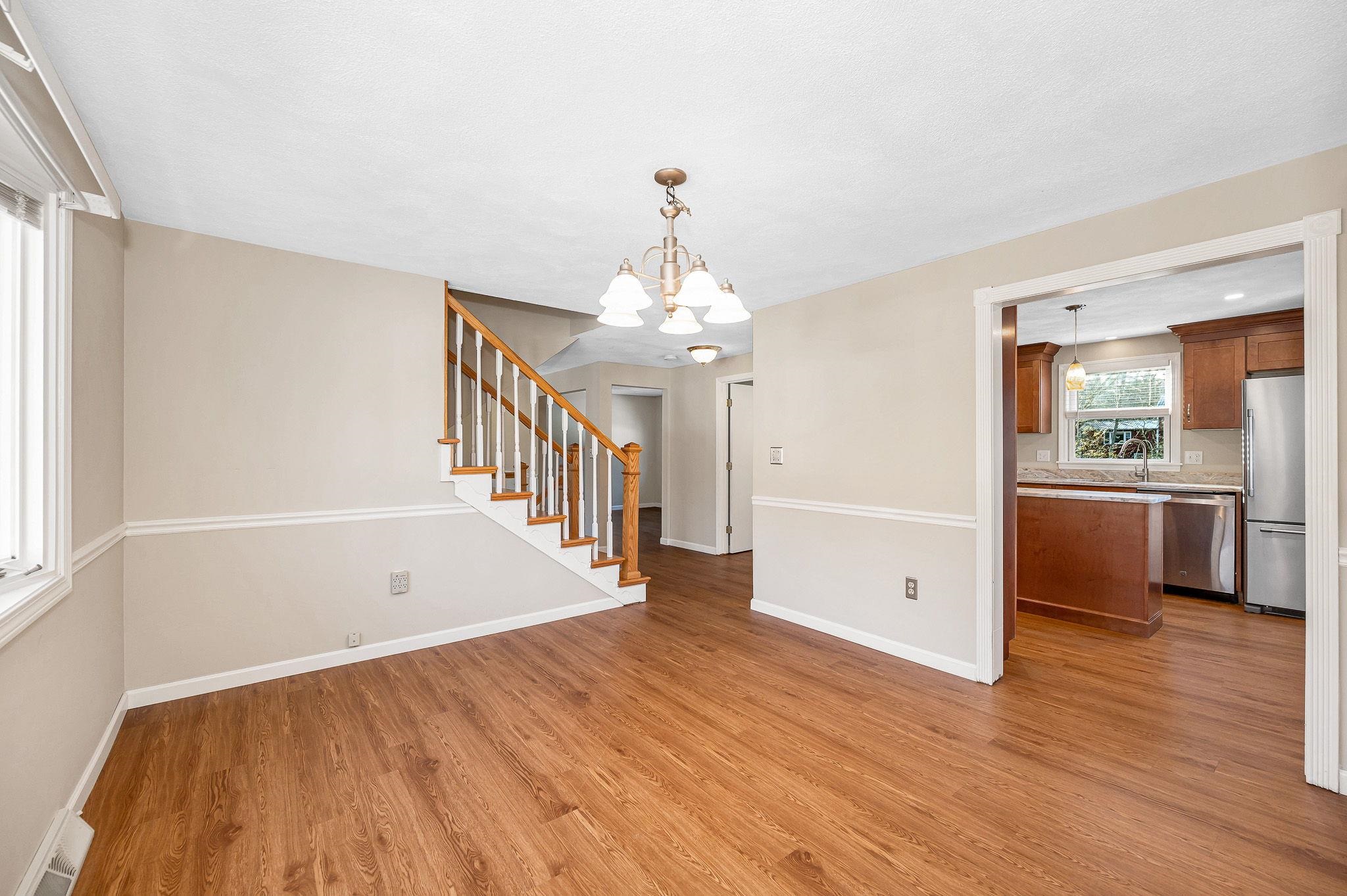 25 Robinhood Road Nashua, NH 03062 - Photo 12 of 46