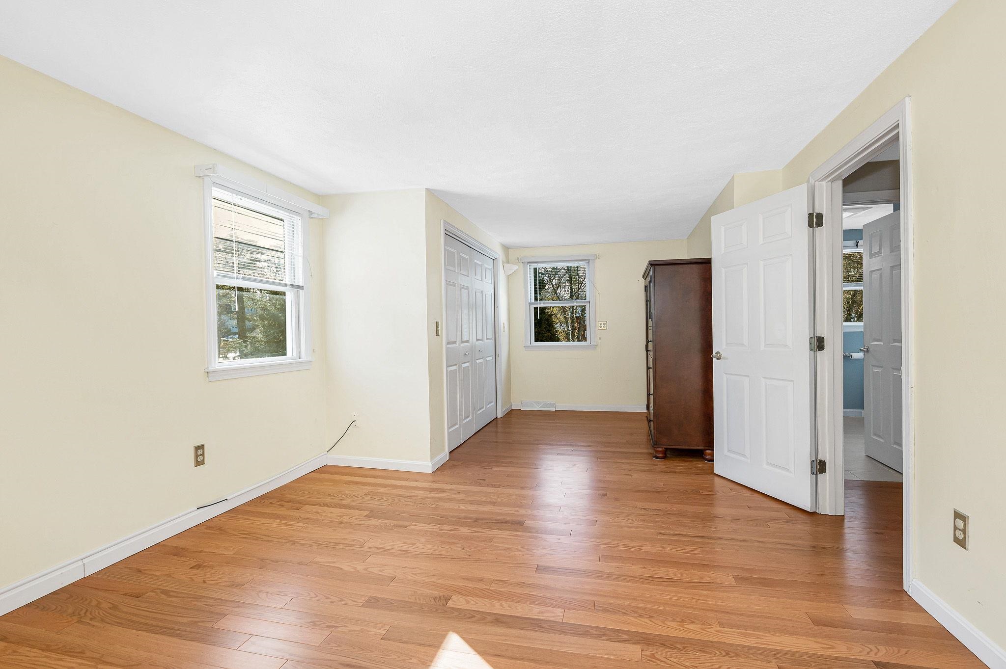 25 Robinhood Road Nashua, NH 03062 - Photo 15 of 46