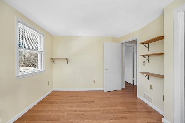 $638,000 | 25 Robinhood Road, Nashua, NH 03062