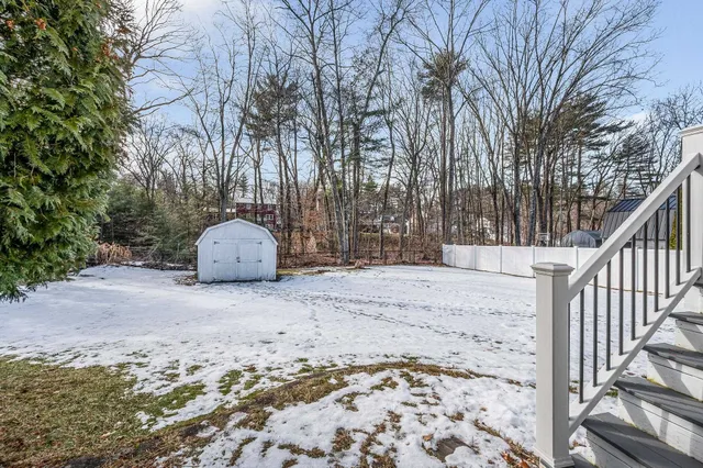 $638,000 | 25 Robinhood Road, Nashua, NH 03062