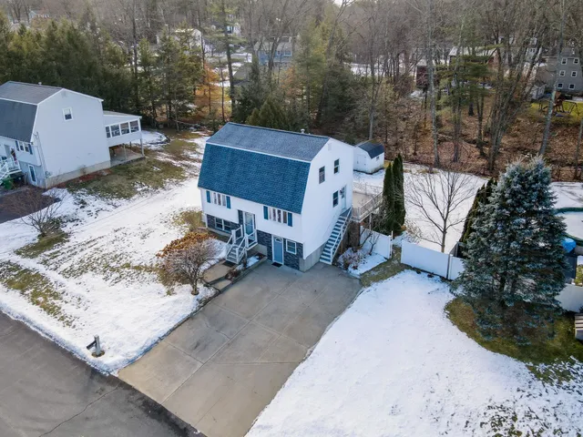 $638,000 | 25 Robinhood Road, Nashua, NH 03062